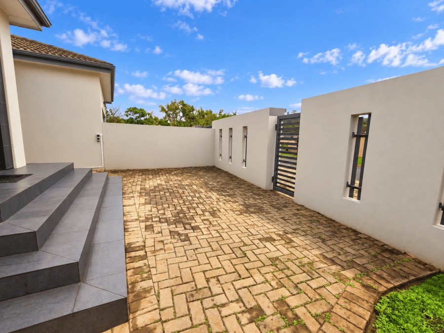 3 Bedroom Property for Sale in Beacon Bay Eastern Cape